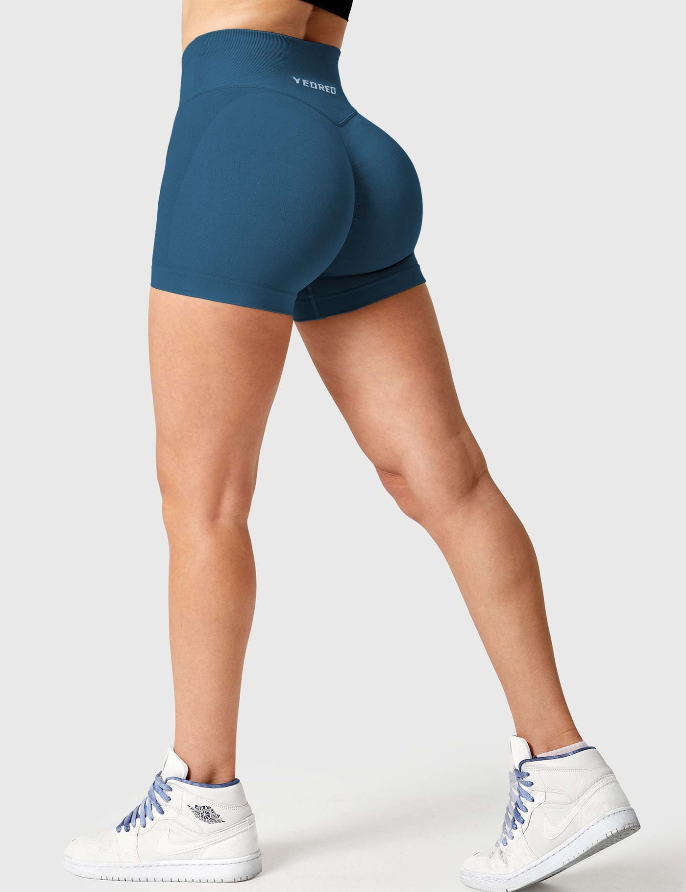 Yeoreo 3.6”Amplify V-Waistband Shorts