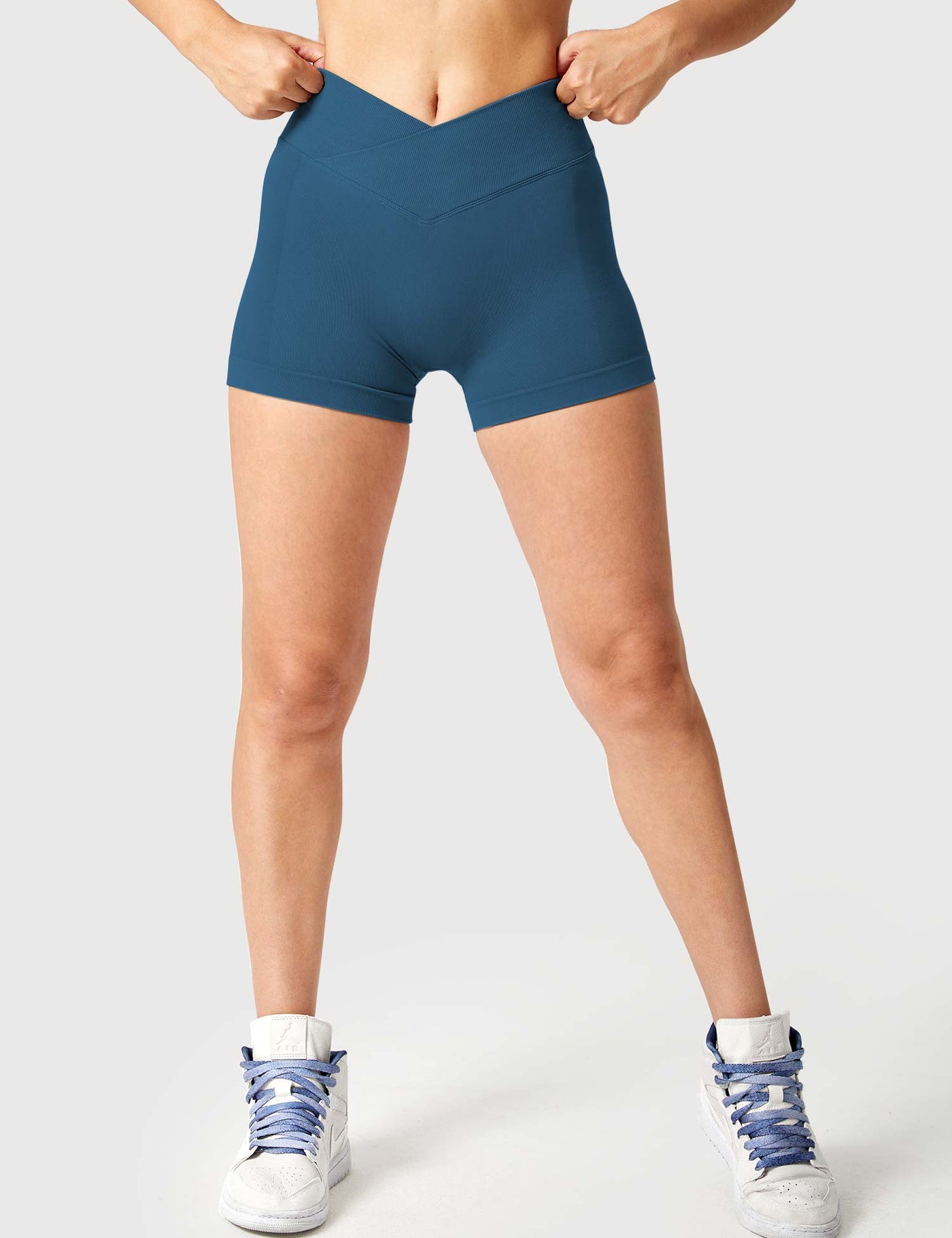 Yeoreo 3.6”Amplify V-Waistband Shorts