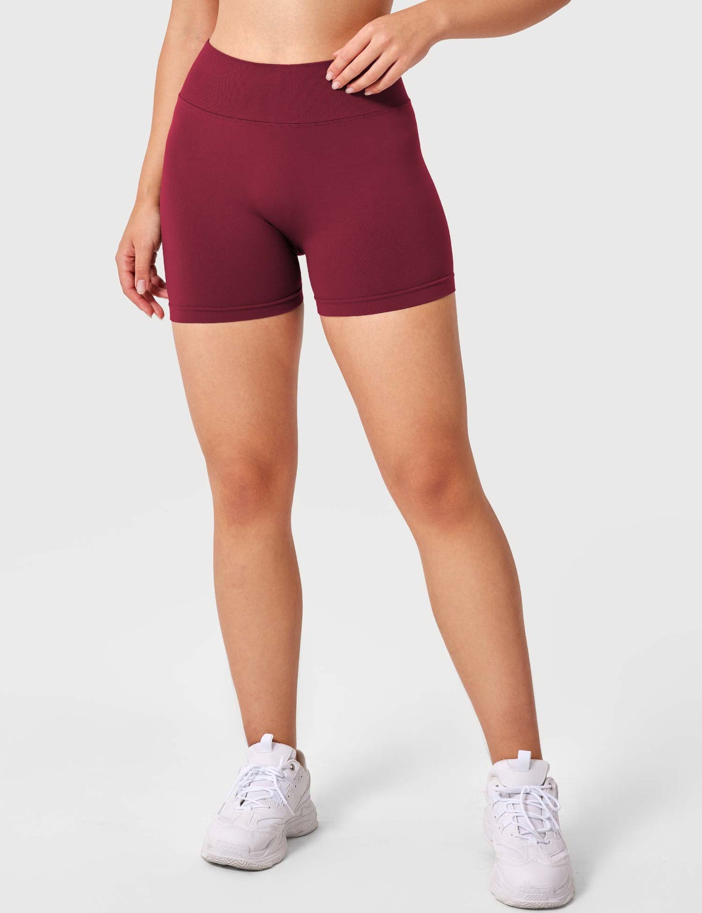 Yeoreo V Cross Liz Seamless Shorts 3.6"
