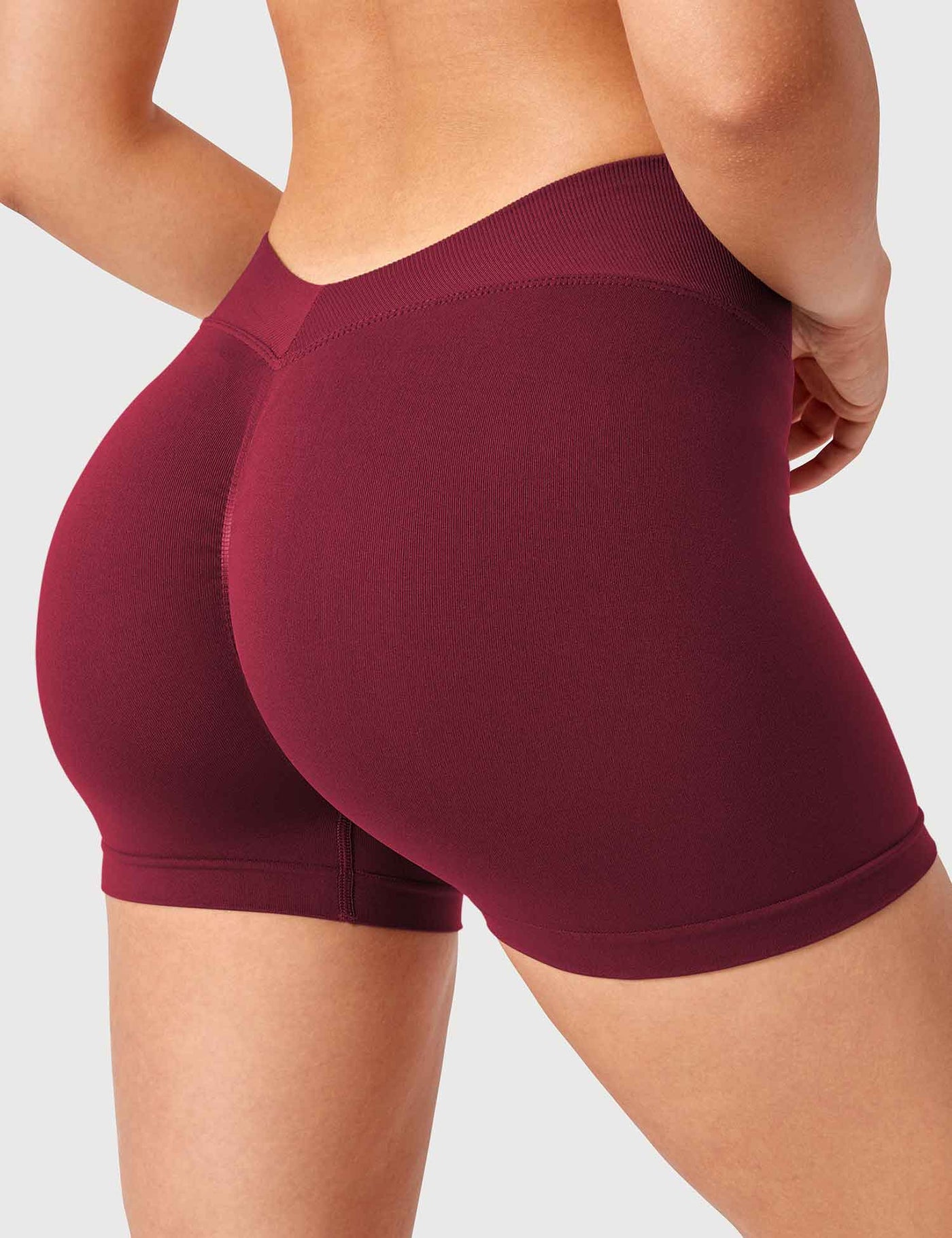 Yeoreo V Cross Liz Seamless Shorts 3.6"