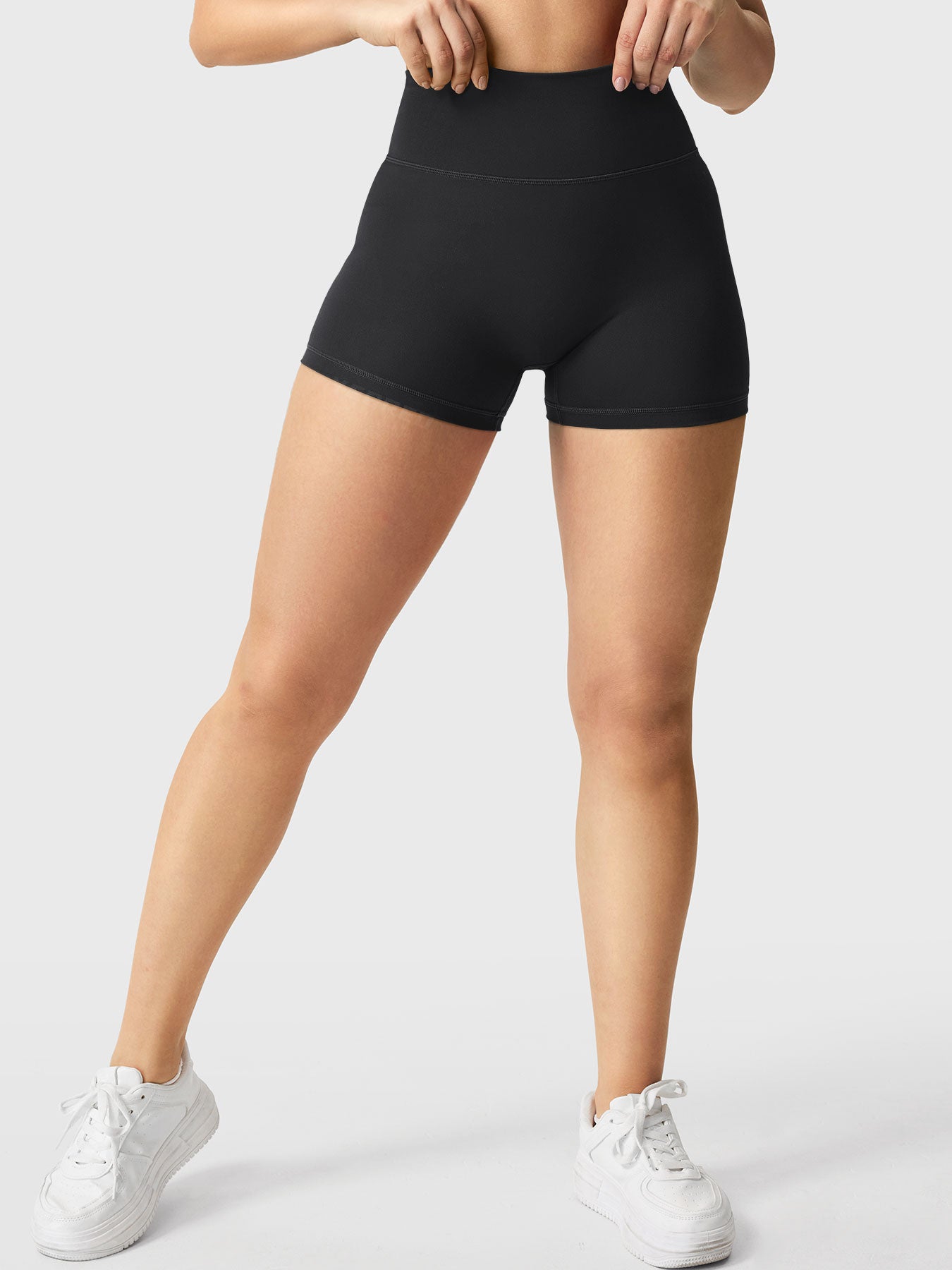 Yeoreo Elysina 2.5" Running Shorts