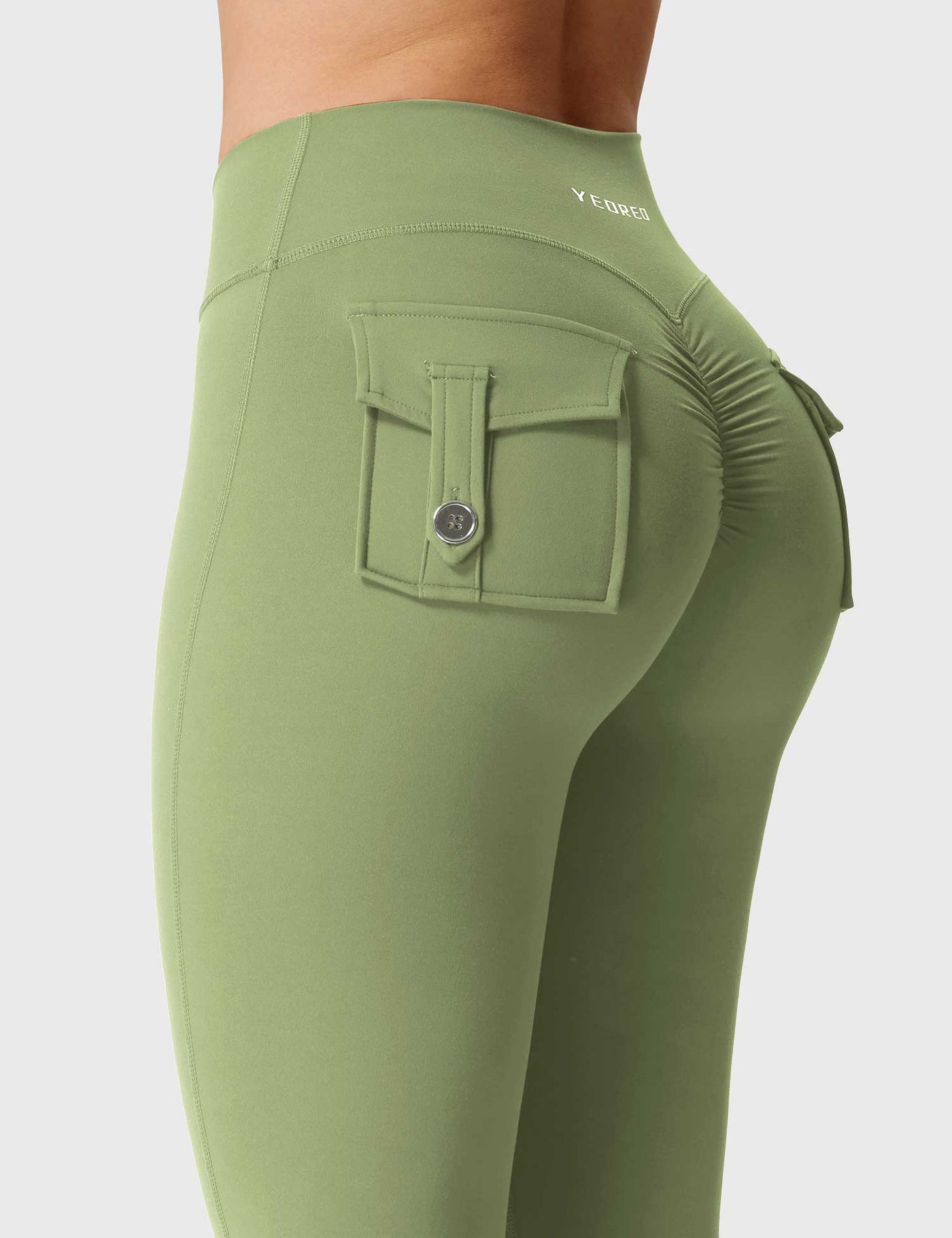 Yeoreo V-waistband Charm Leggings