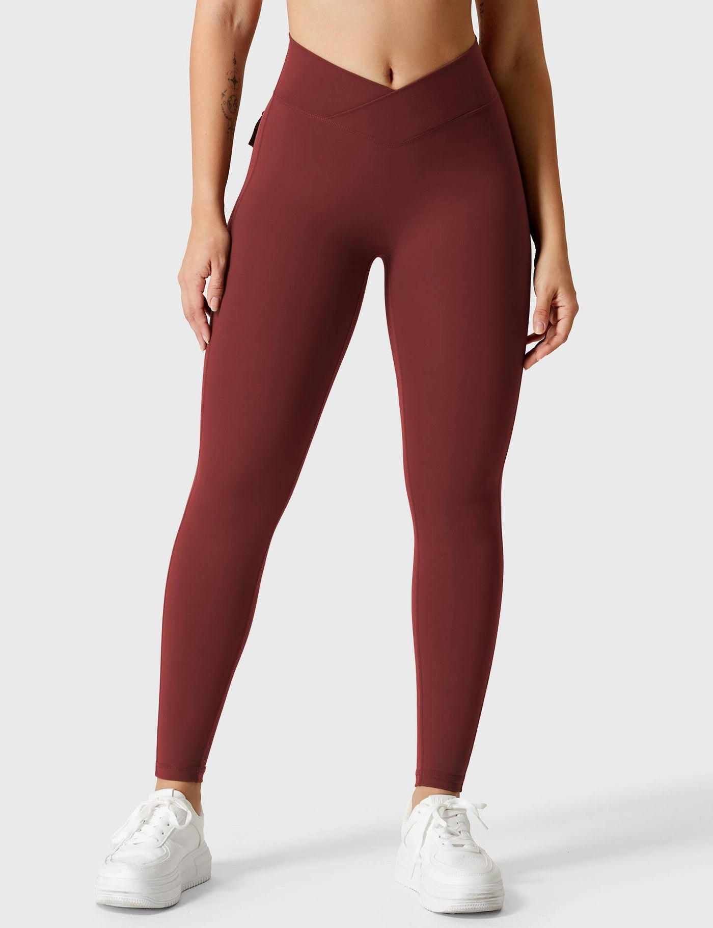 Yeoreo V-waistband Charm Leggings
