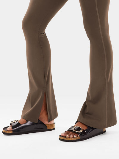 Yeoreo Nasreen Flare Split Hem Leggings