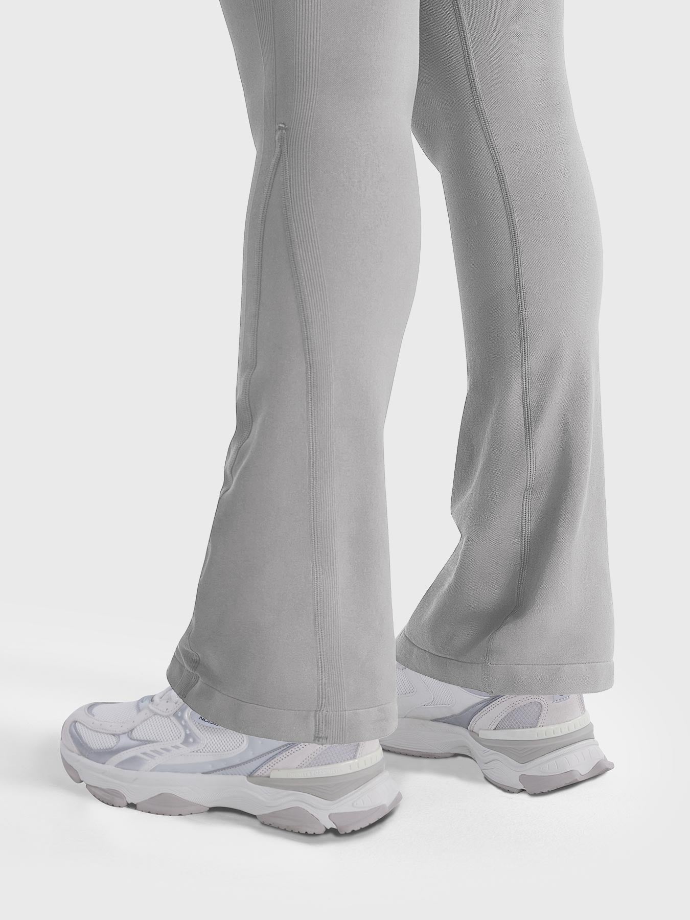 Yeoreo Lilliean 28" Mini Flare Leggings