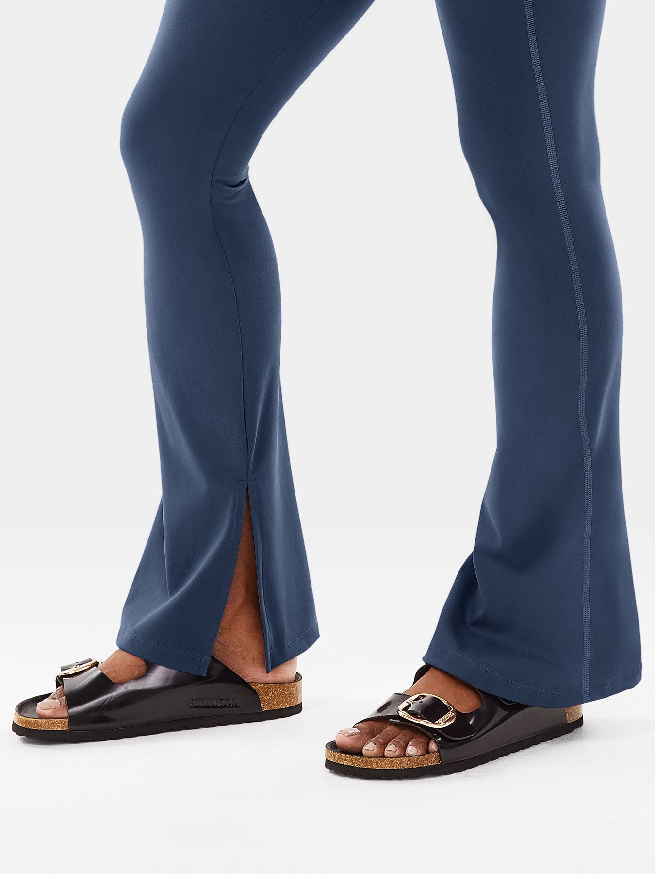 Yeoreo Nasreen Flare Split Hem Leggings