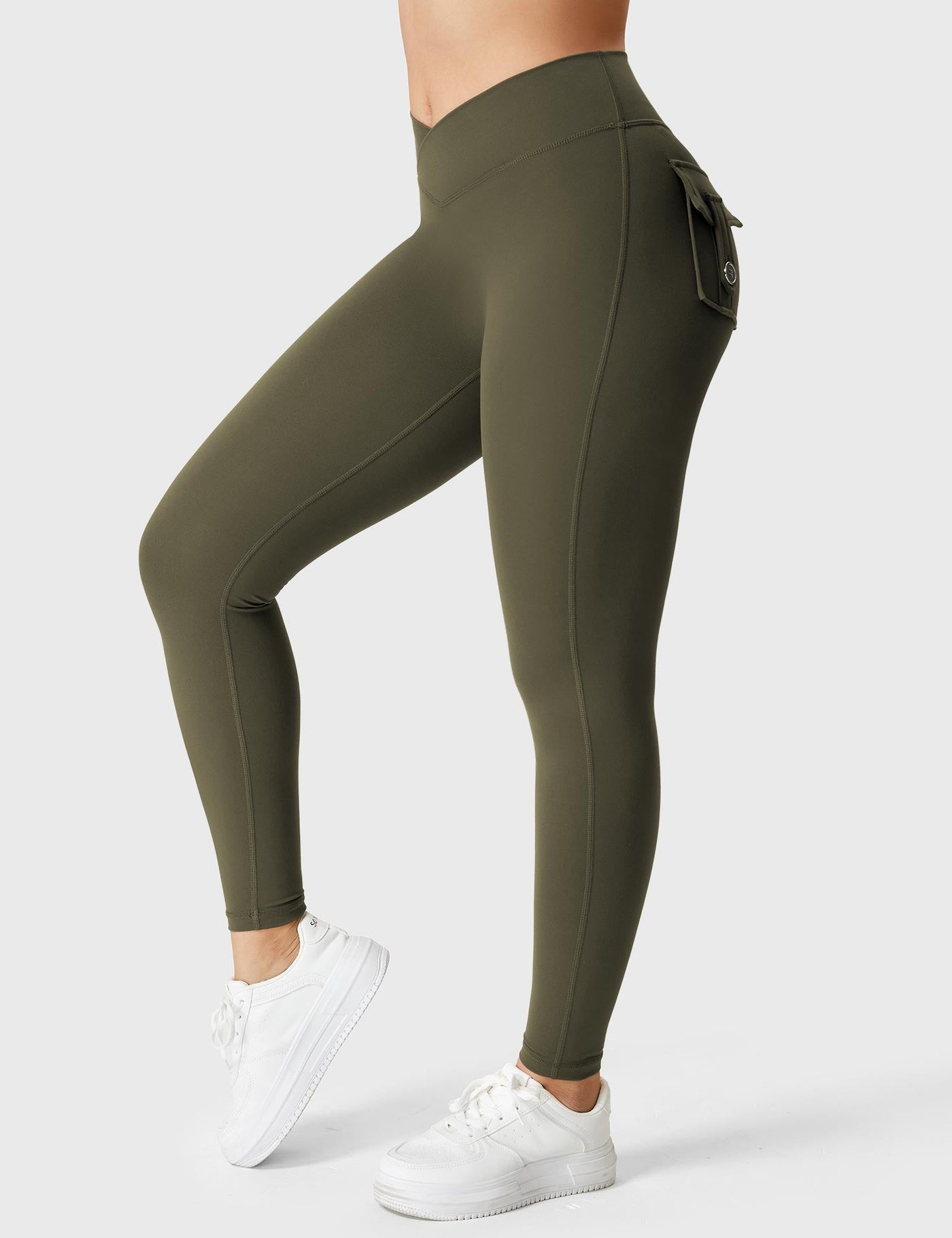 Yeoreo V-waistband Charm Leggings