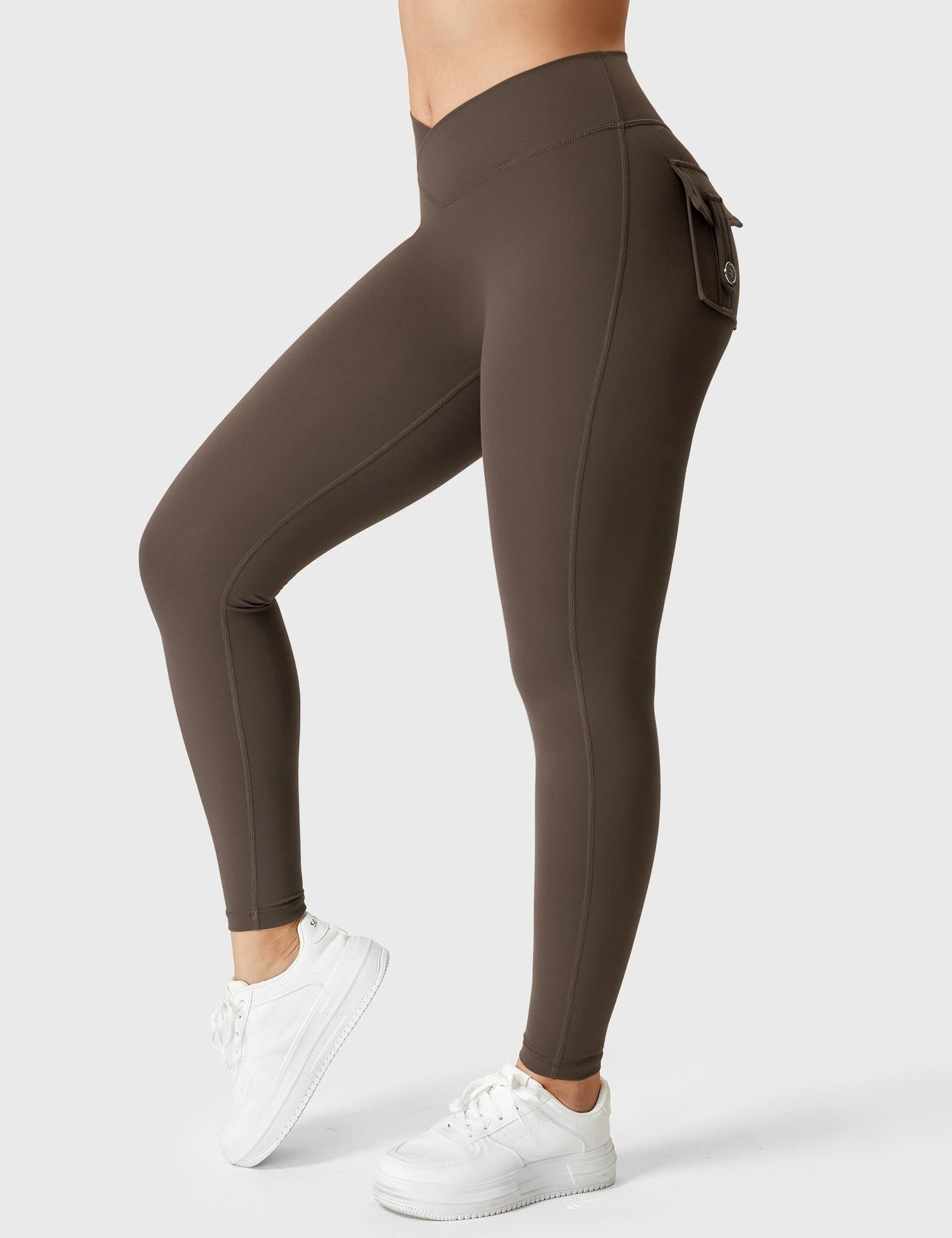 Yeoreo V-waistband Charm Leggings