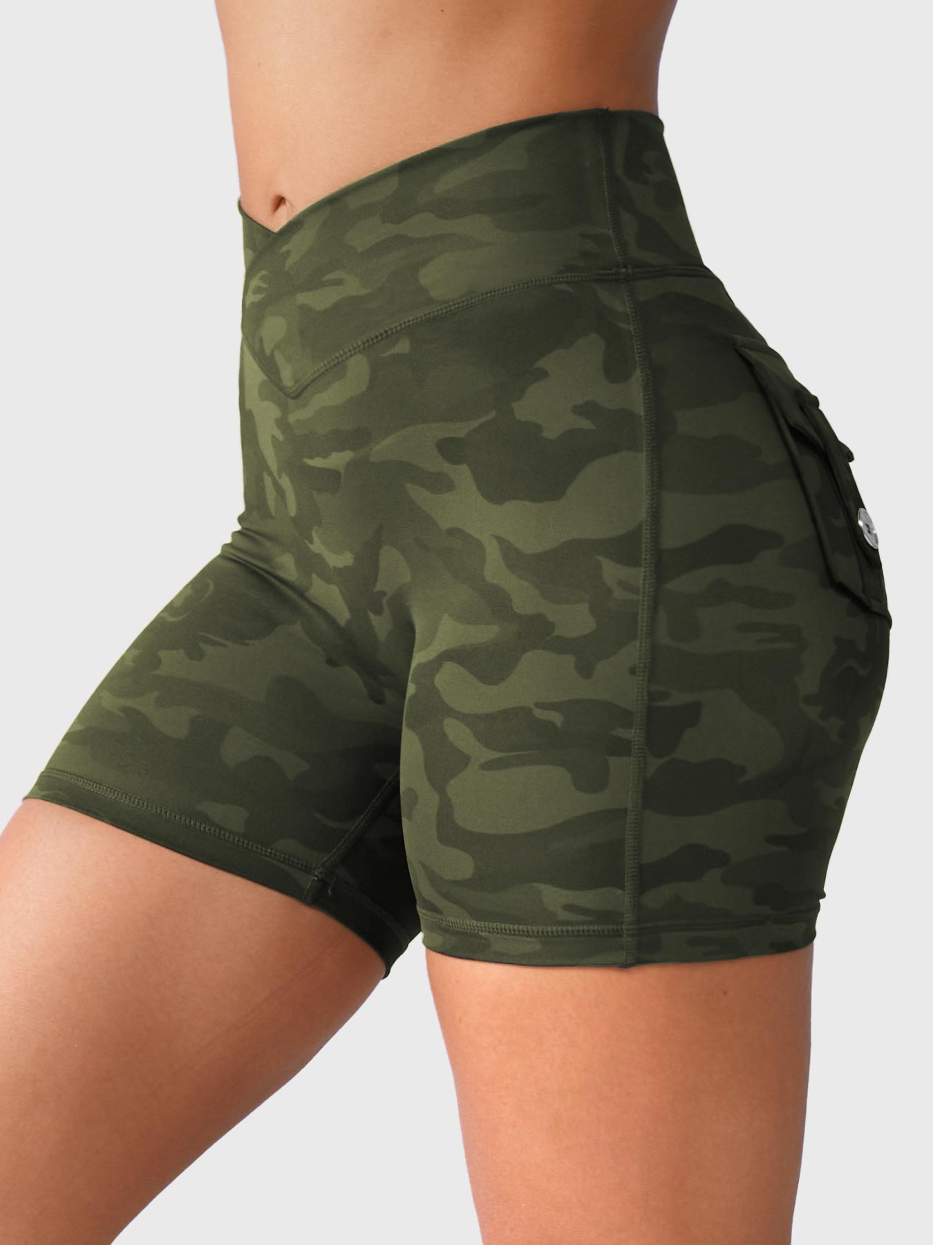 Yeoreo Charm Camouflage Shorts