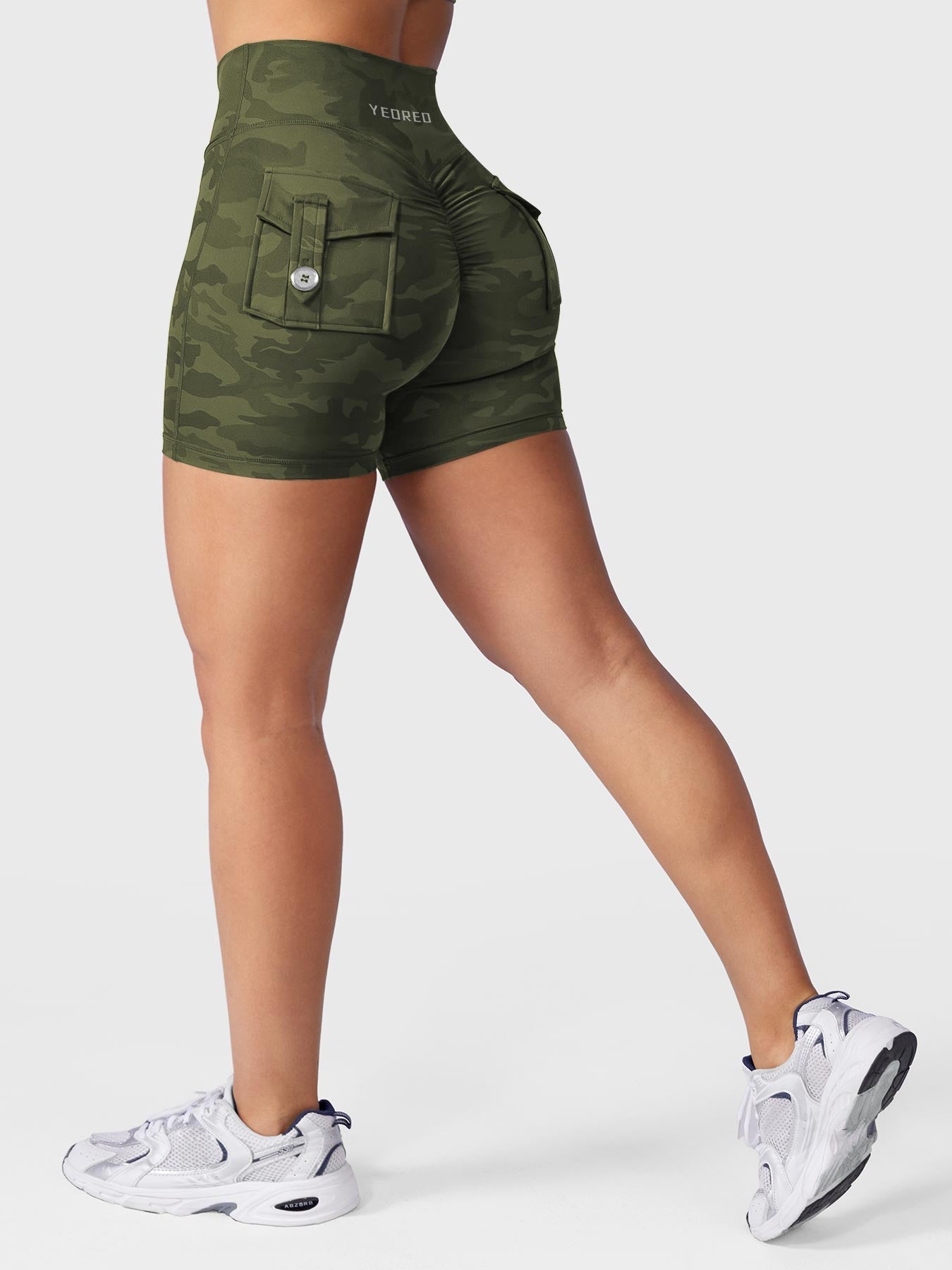 Yeoreo Charm Camouflage Shorts