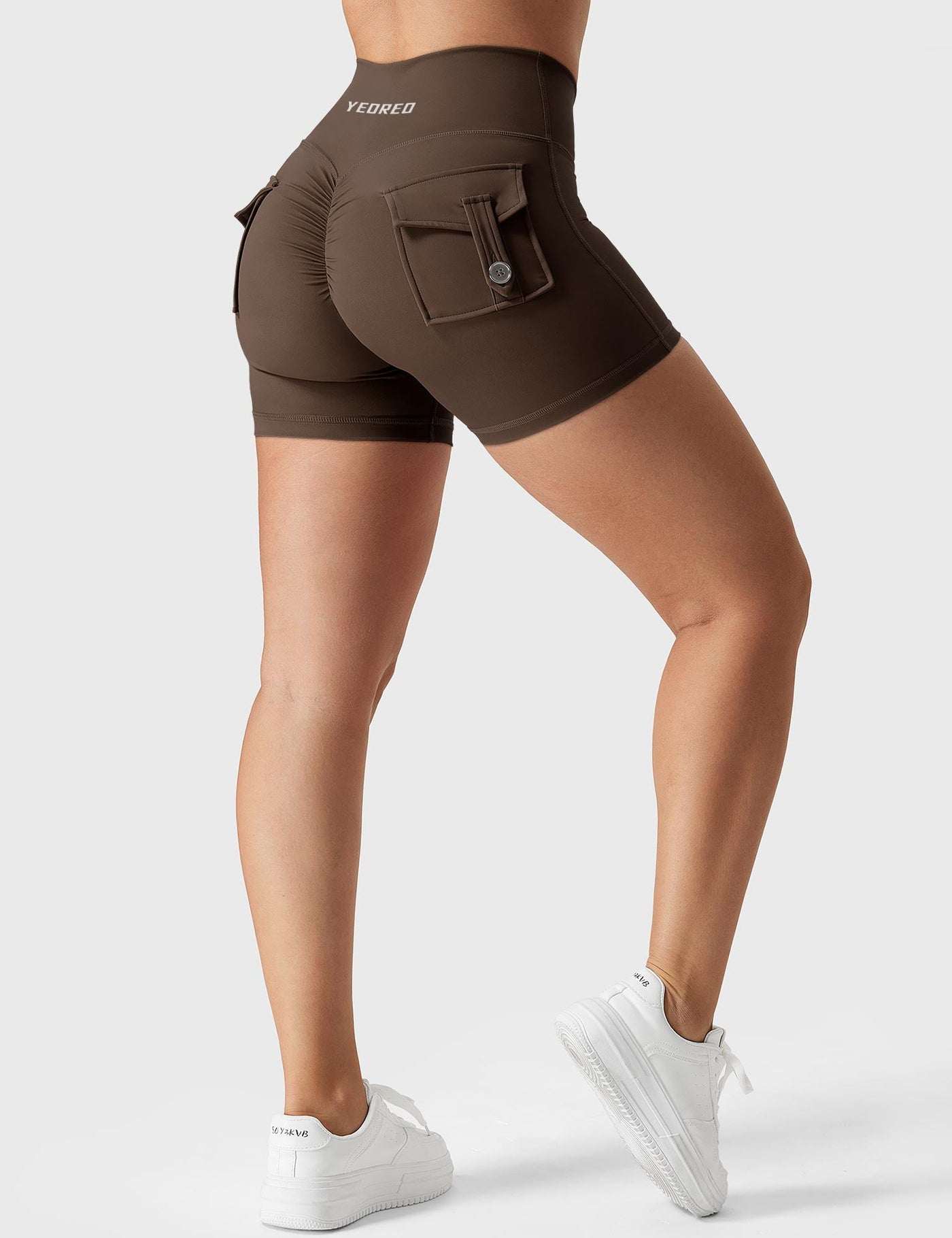 Yeoreo V-waistband Charm Shorts