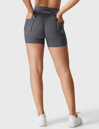 Yeoreo V-waistband Charm Shorts