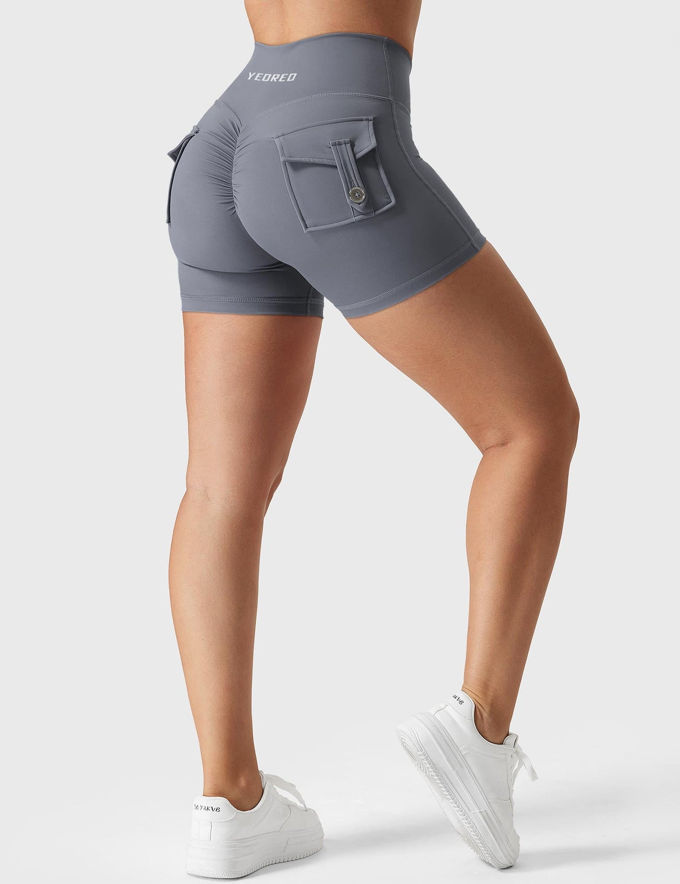 Yeoreo V-waistband Charm Shorts