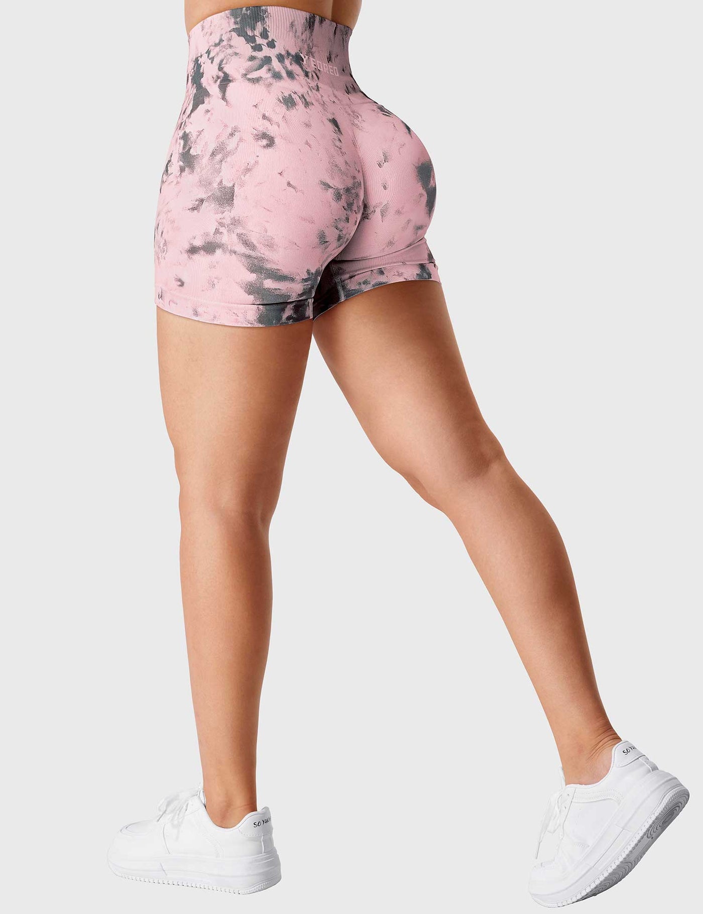 Yeoreo Dazzle Seamless Shorts