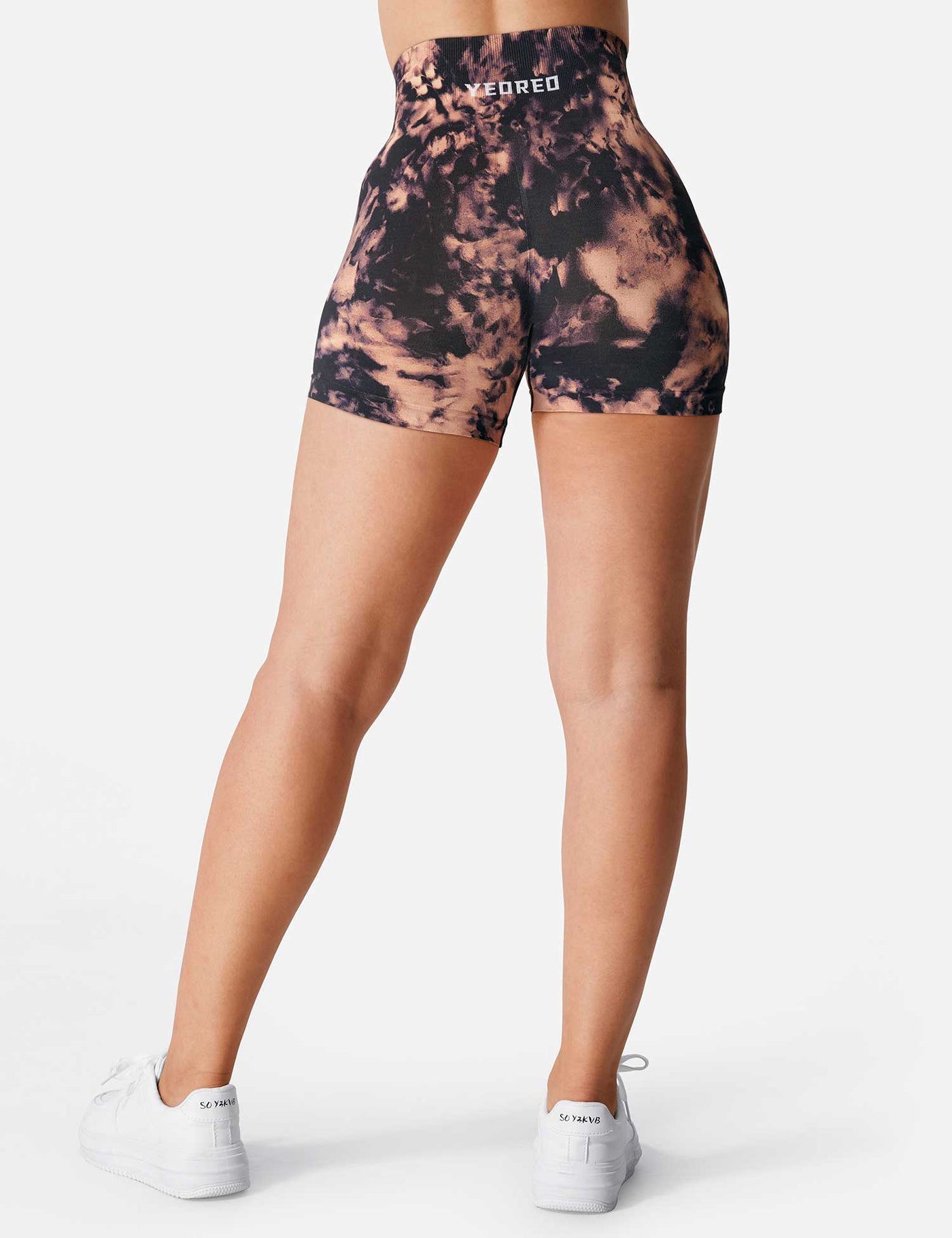 Yeoreo Dazzle Seamless Shorts