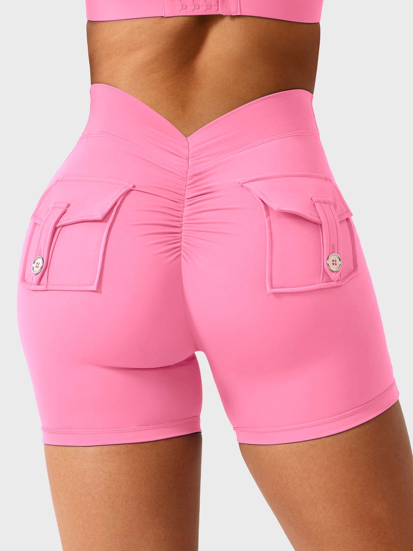 Yeoreo V-Back Charm Shorts
