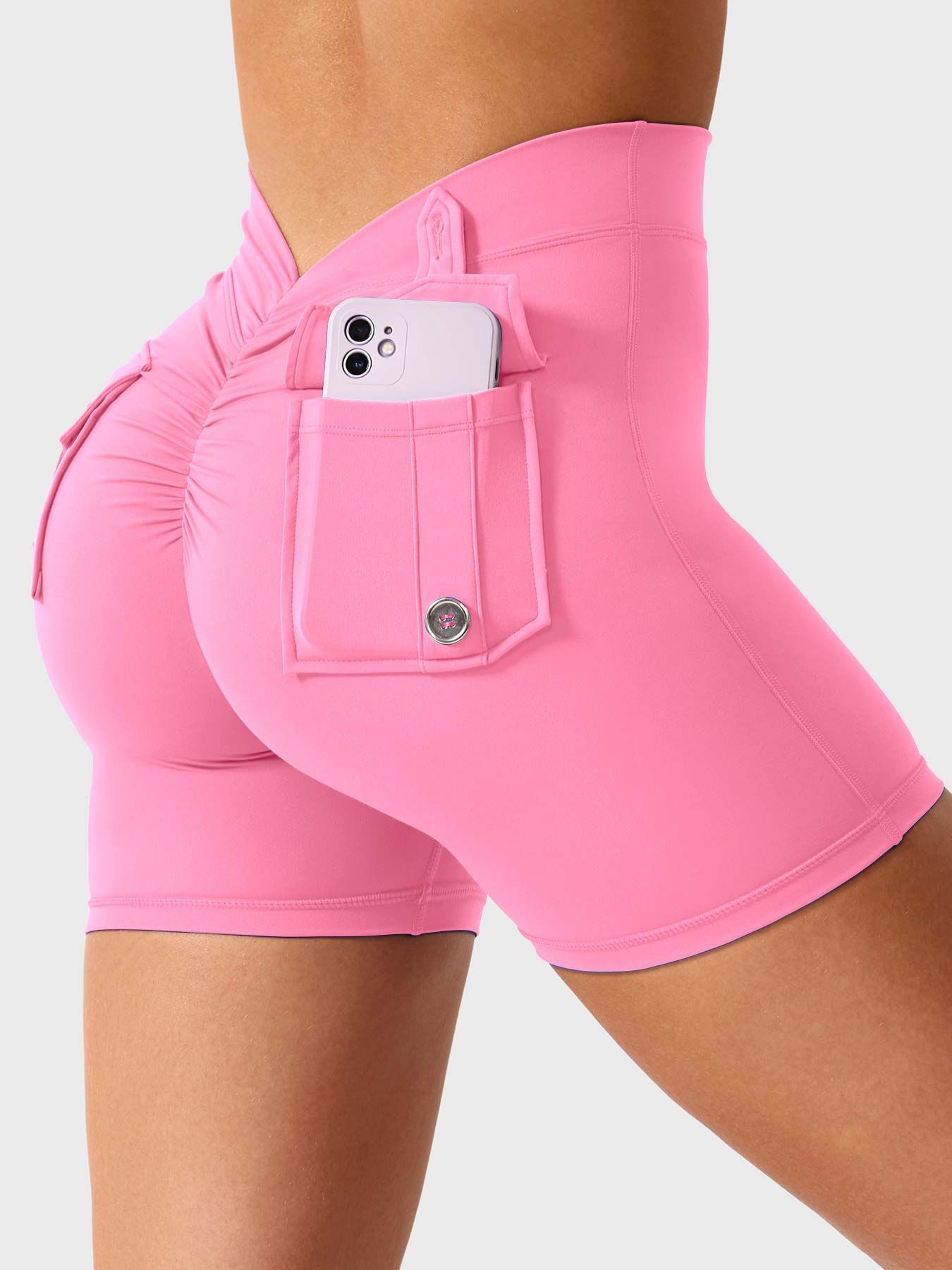 Yeoreo V-Back Charm Shorts