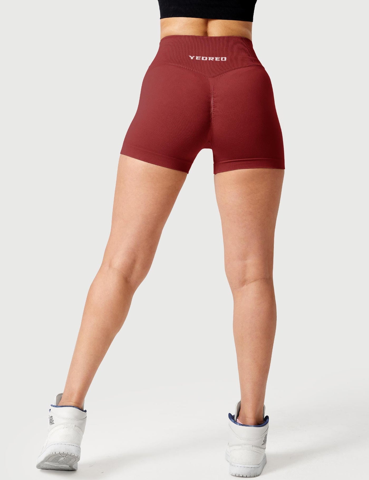 Yeoreo 3.6”Amplify V-Waistband Shorts